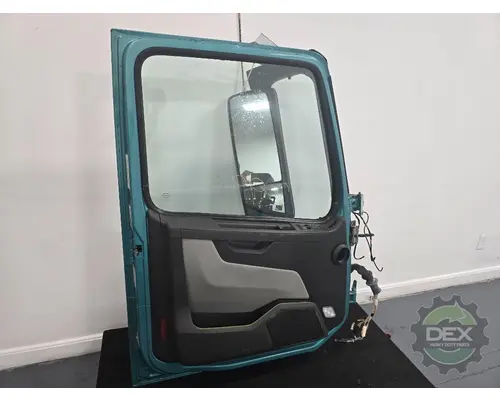 VOLVO VNR Door Assembly, Front
