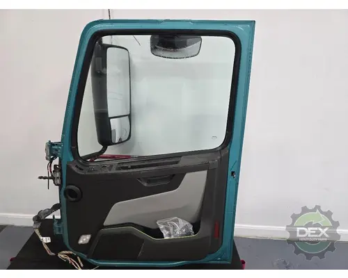 VOLVO VNR Door Assembly, Front