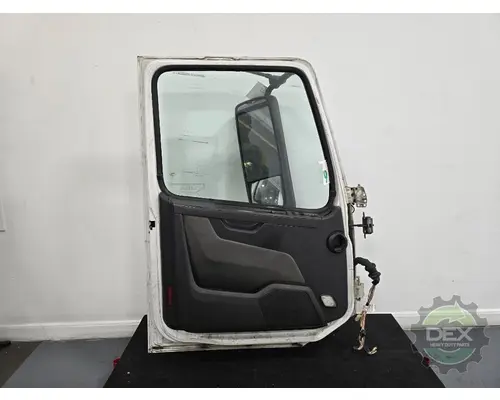 VOLVO VNR Door Assembly, Front