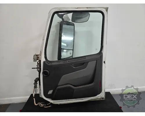 VOLVO VNR Door Assembly, Front
