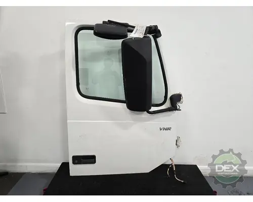 VOLVO VNR Door Assembly, Front
