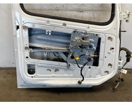 VOLVO VNR Door Assembly, Front