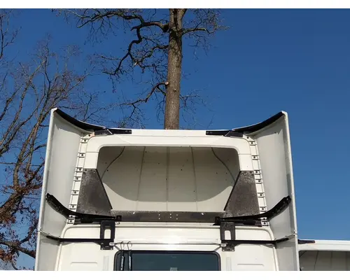 VOLVO VNR FAIRING, WIND DEFLECTOR ROOF