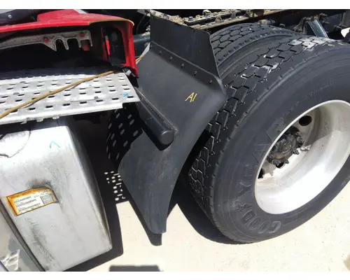 VOLVO VNR FENDER, QUARTERHALF REAR