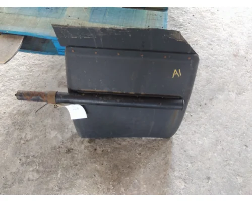 VOLVO VNR FENDER, QUARTERHALF REAR