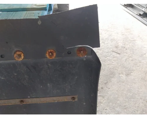 VOLVO VNR FENDER, QUARTERHALF REAR