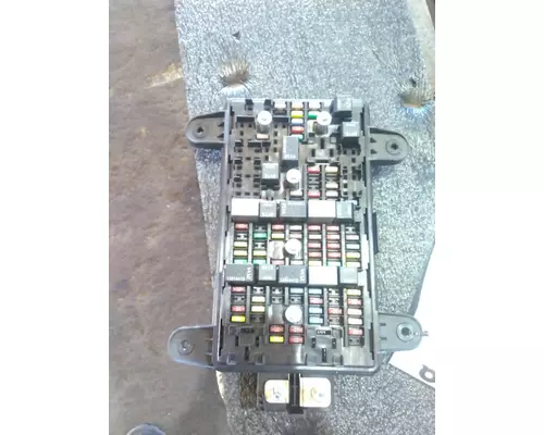 VOLVO VNR FUSE BOX