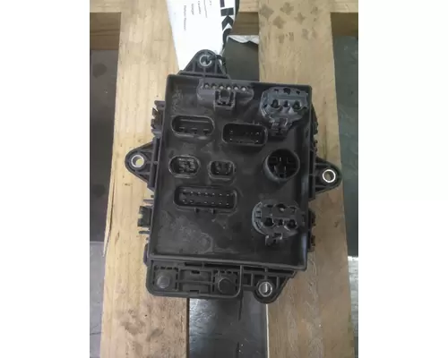 VOLVO VNR FUSE BOX