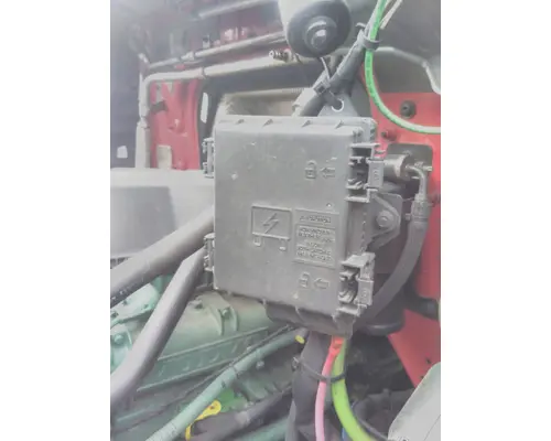 VOLVO VNR FUSE BOX