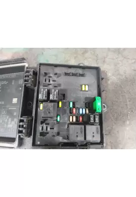 VOLVO VNR FUSE BOX