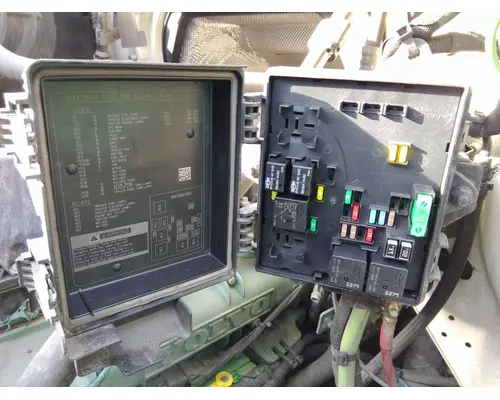 VOLVO VNR FUSE BOX
