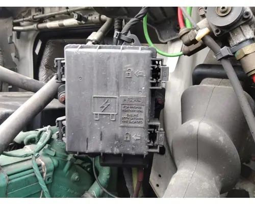 VOLVO VNR FUSE BOX