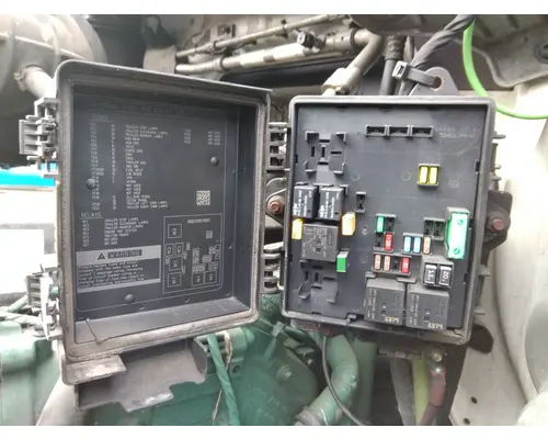 VOLVO VNR FUSE BOX