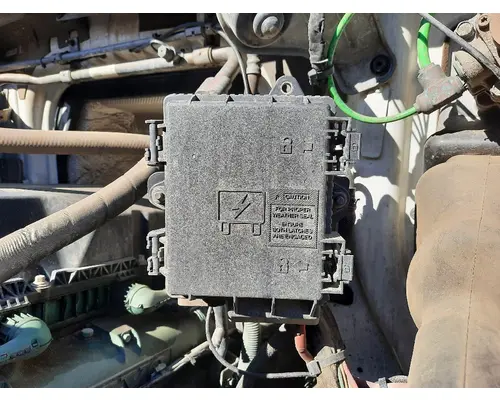 VOLVO VNR FUSE BOX