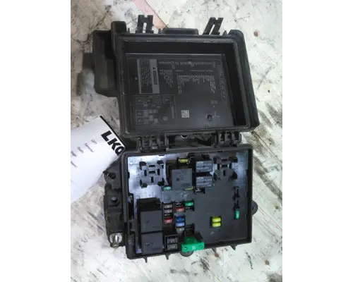 VOLVO VNR FUSE BOX