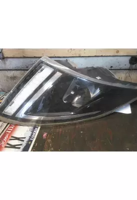 VOLVO VNR HEADLAMP ASSEMBLY