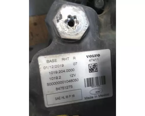 VOLVO VNR HEADLAMP ASSEMBLY