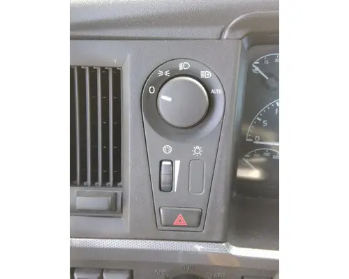 VOLVO VNR HEADLAMP SWITCH
