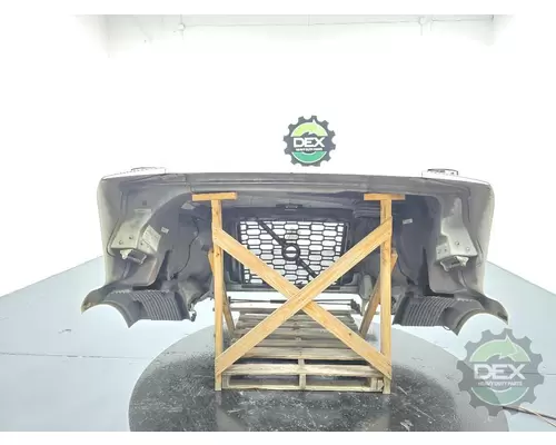 VOLVO VNR Hood