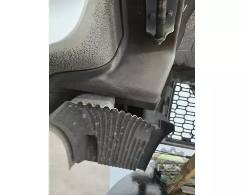 VOLVO VNR Hood