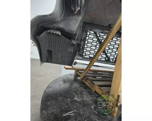 VOLVO VNR Hood
