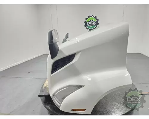 VOLVO VNR Hood