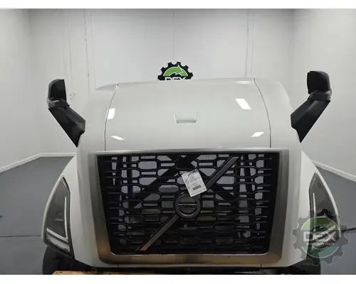 VOLVO VNR Hood