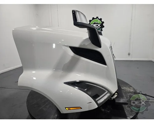VOLVO VNR Hood
