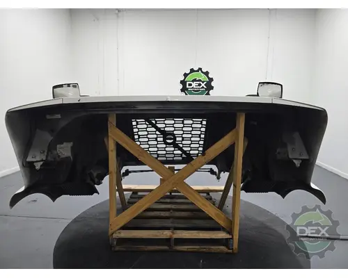 VOLVO VNR Hood