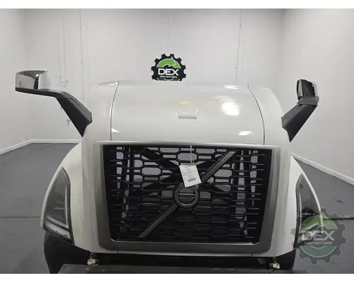 VOLVO VNR Hood