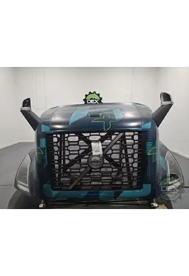 VOLVO VNR Hood