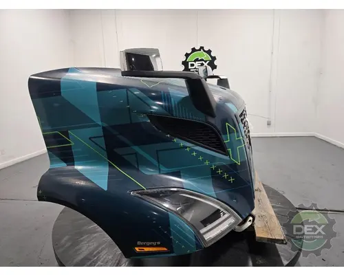 VOLVO VNR Hood