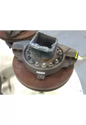 VOLVO VNR Hub