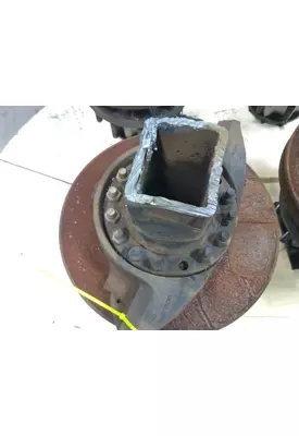 VOLVO VNR Hub