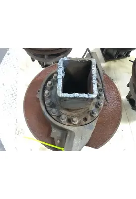 VOLVO VNR Hub