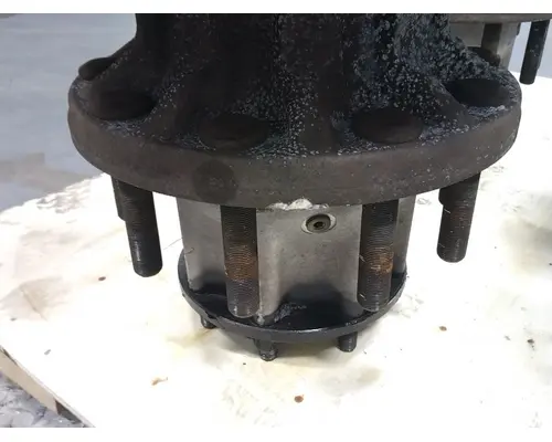 VOLVO VNR Hub