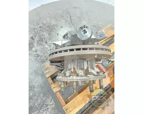 VOLVO VNR Hub