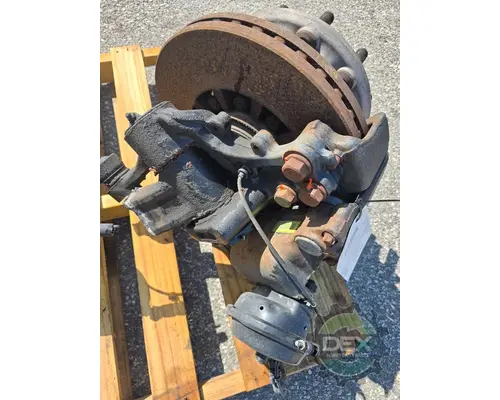 VOLVO VNR Hub