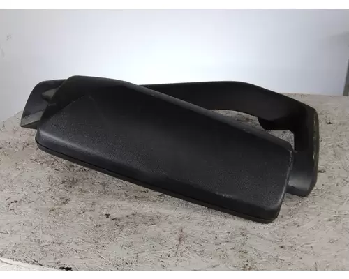 VOLVO VNR MIRROR ASSEMBLY CABDOOR