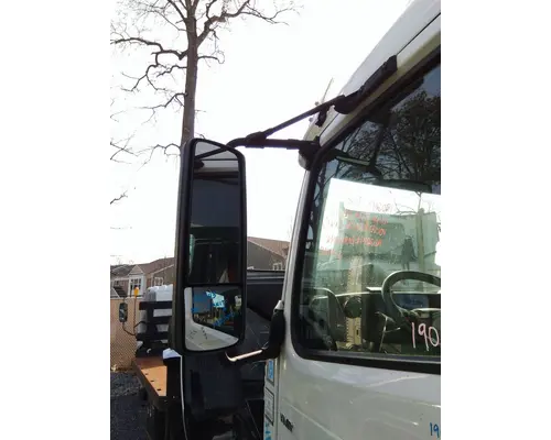 VOLVO VNR MIRROR ASSEMBLY CABDOOR