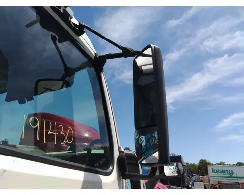 VOLVO VNR MIRROR ASSEMBLY CABDOOR