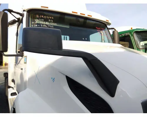VOLVO VNR MIRROR ASSEMBLY FENDERHOOD