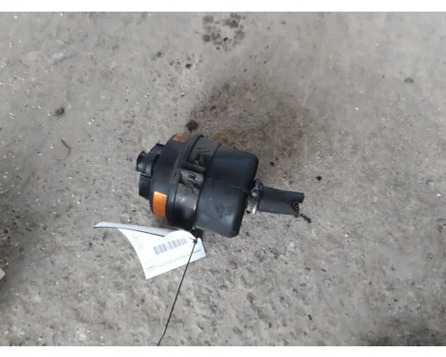VOLVO VNR POWER STEERING RESERVOIR