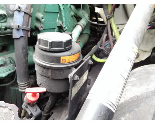 VOLVO VNR POWER STEERING RESERVOIR