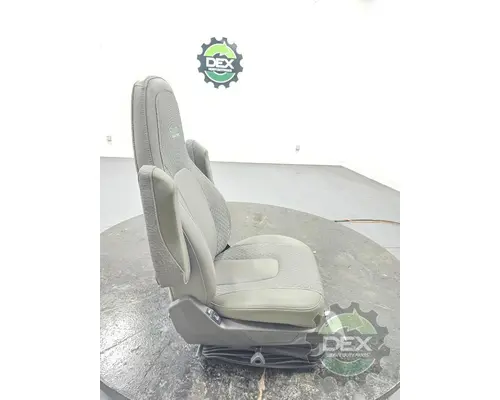 VOLVO VNR Seat, Front