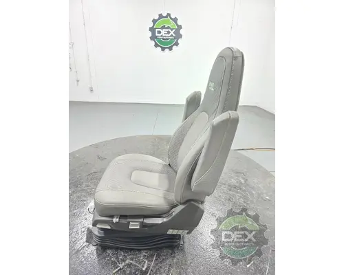 VOLVO VNR Seat, Front