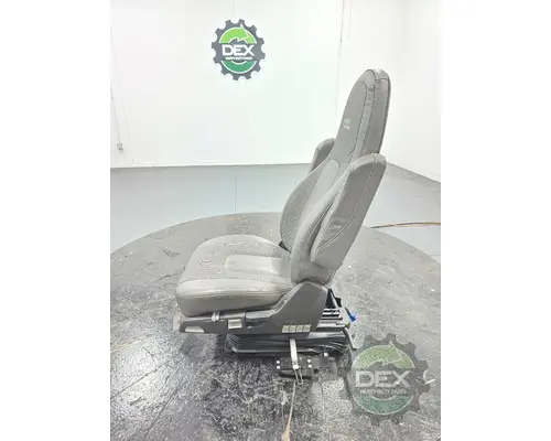 VOLVO VNR Seat, Front