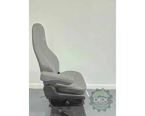 VOLVO VNR Seat, Front