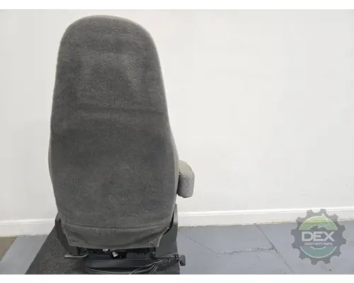 VOLVO VNR Seat, Front