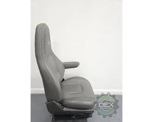 VOLVO VNR Seat, Front